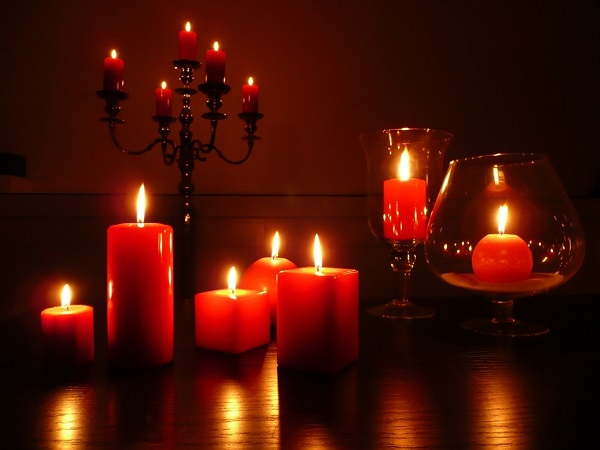 rituali d'amore con candele rosse